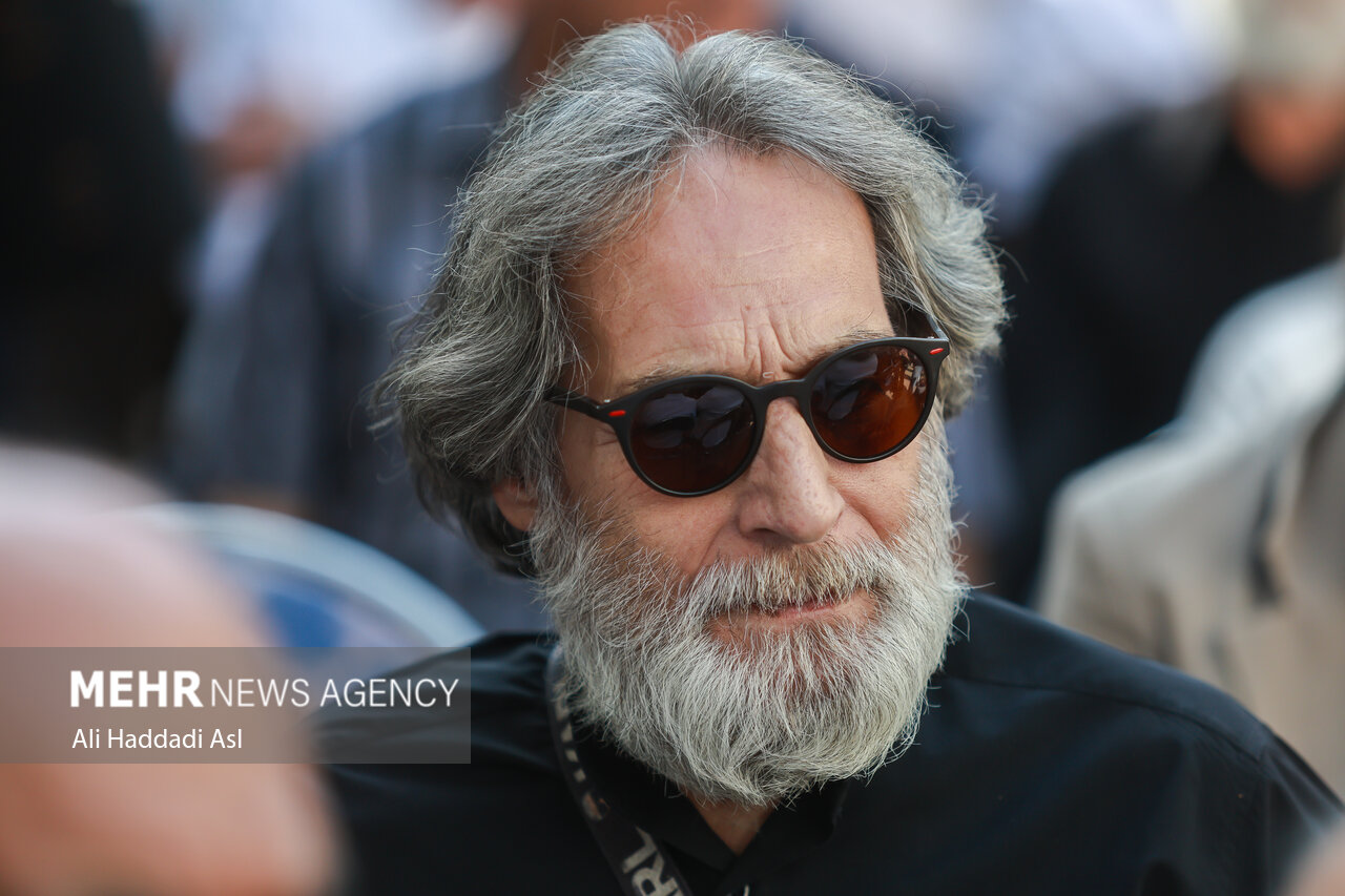 تصاویر مراسم تشییع پیکر ناصر تقوایی