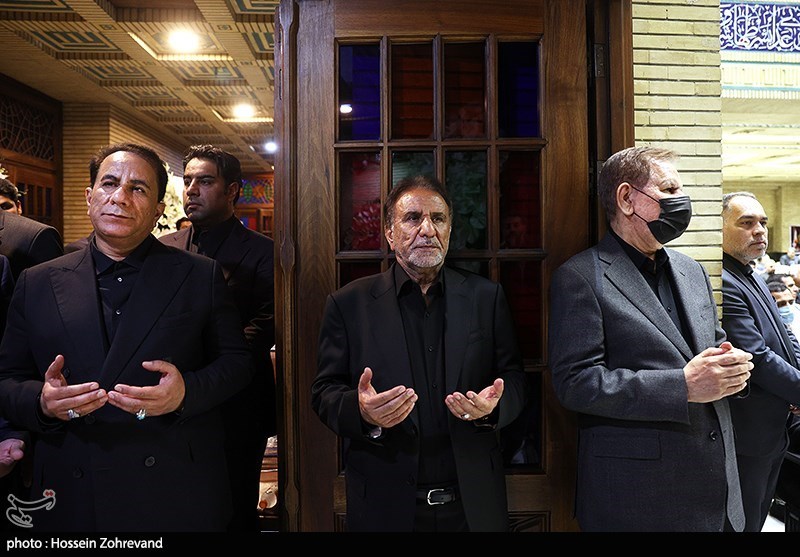 مراسم ترحیم والده اسحاق جهانگیری