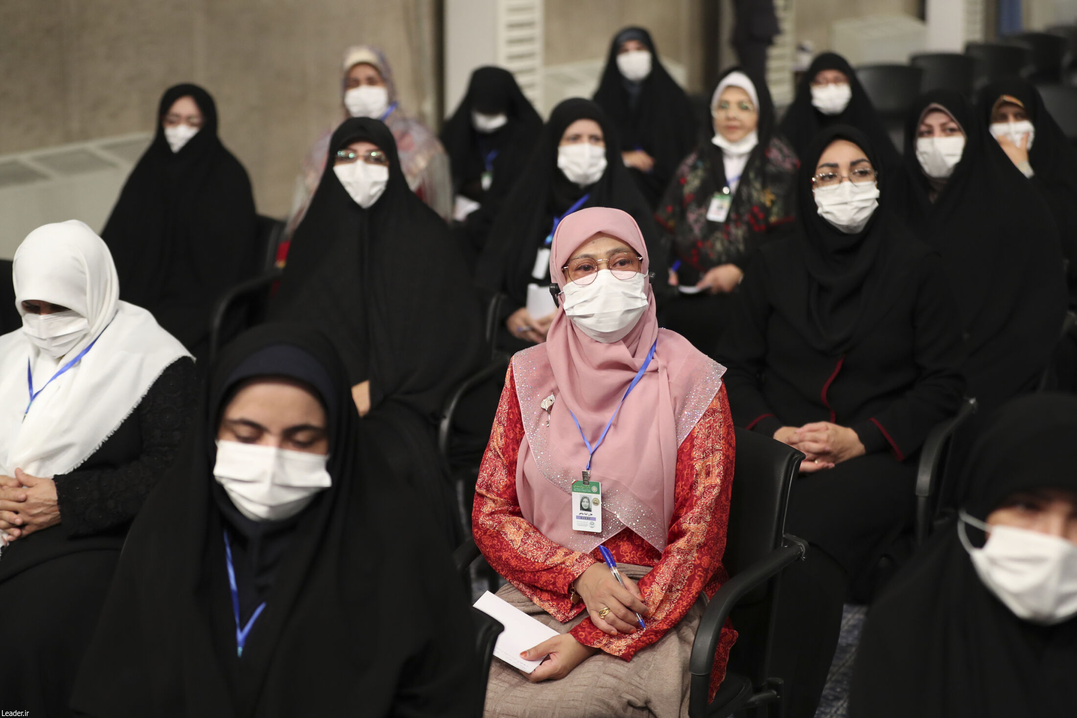 دیدار مسئولان و میهمانان کنفرانس وحدت اسلامى‌ با رهبرانقلاب