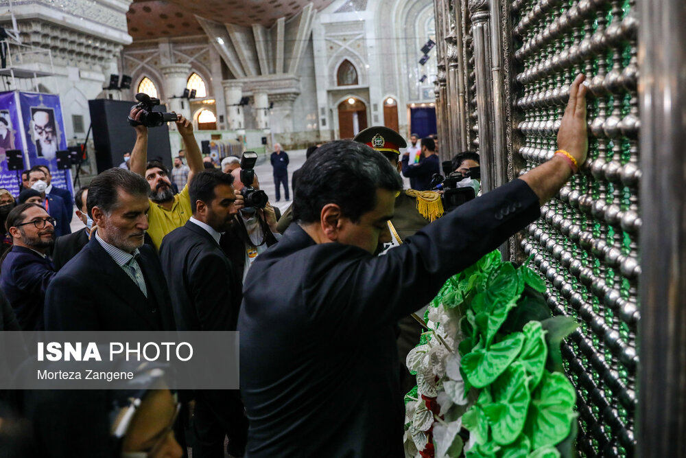 حضور رییس جمهور ونزوئلا در حرم امام خمینی (ره)