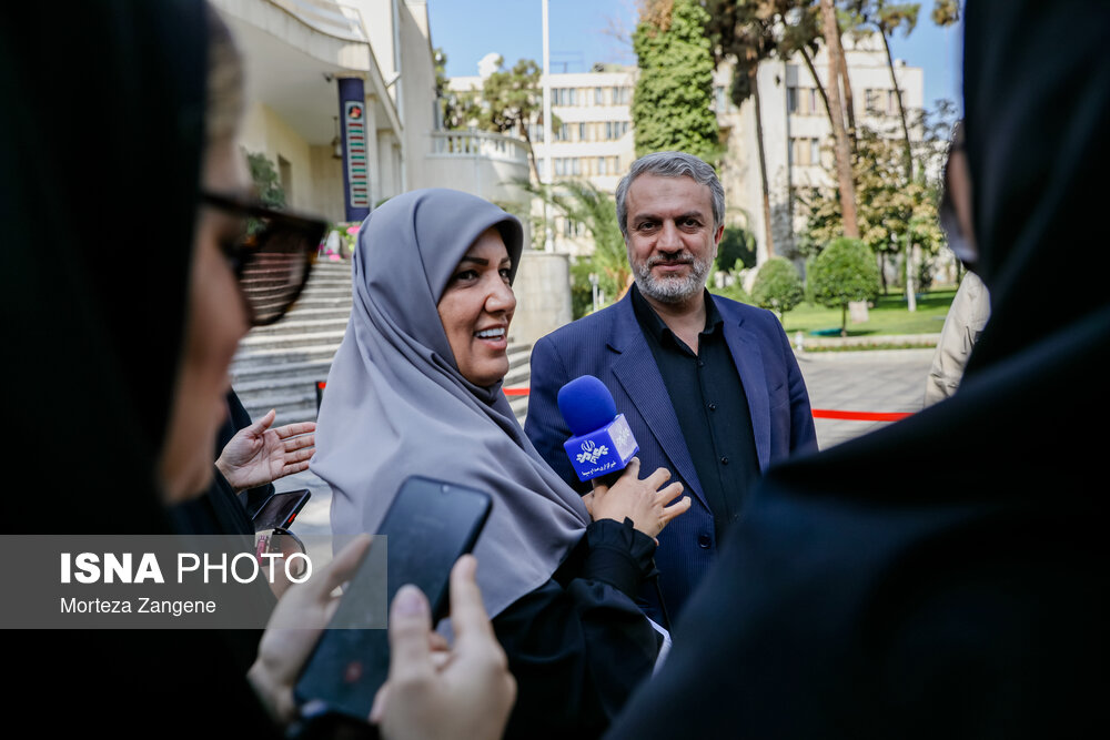 حاشیه جلسه هیات دولت ۲۳ شهریور