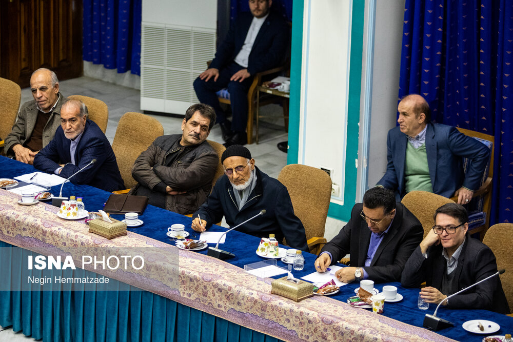 نشست بررسی راهکارهای تحقق انسجام ملی با حضور پزشکیان