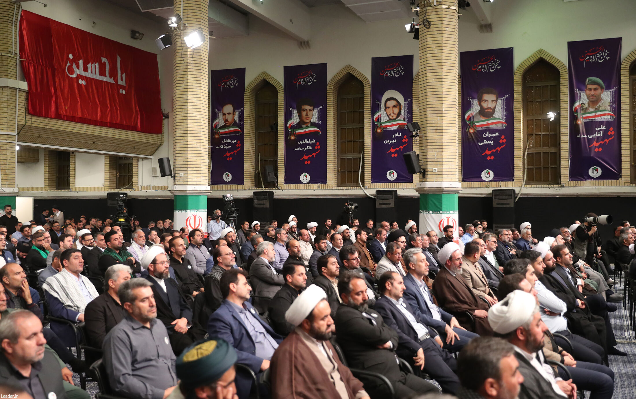 دیدار اعضای ستاد برگزاری کنگره ملی شهدای استان اردبیل با رهبر انقلاب