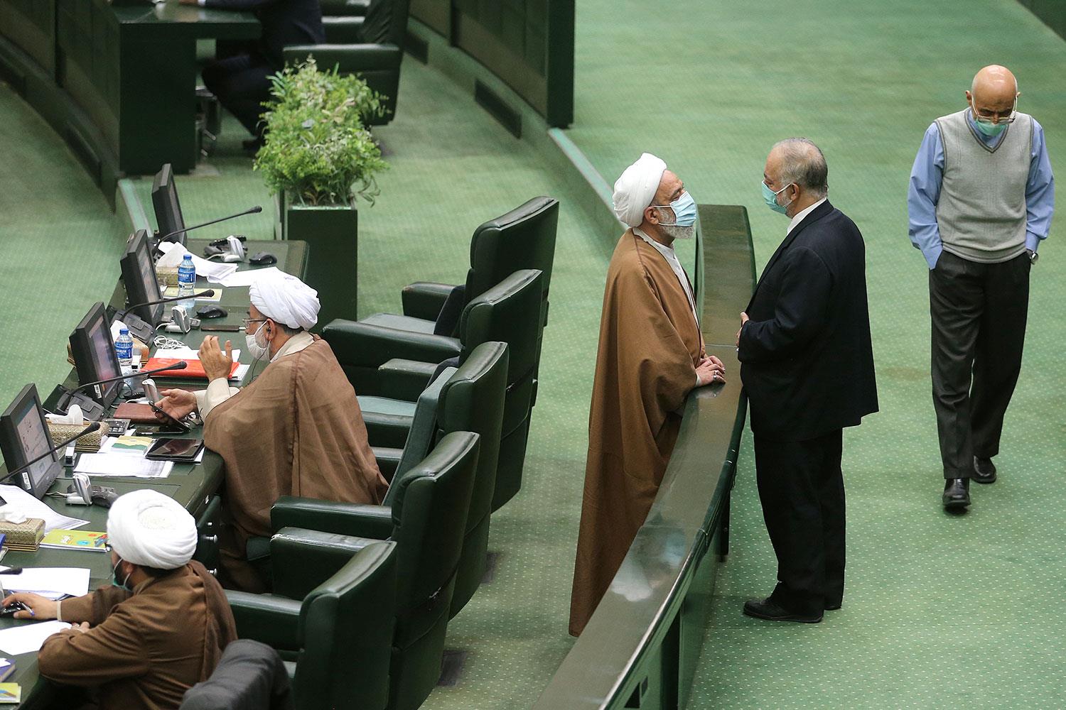 مجلس در روز توافق آژانس و دولت