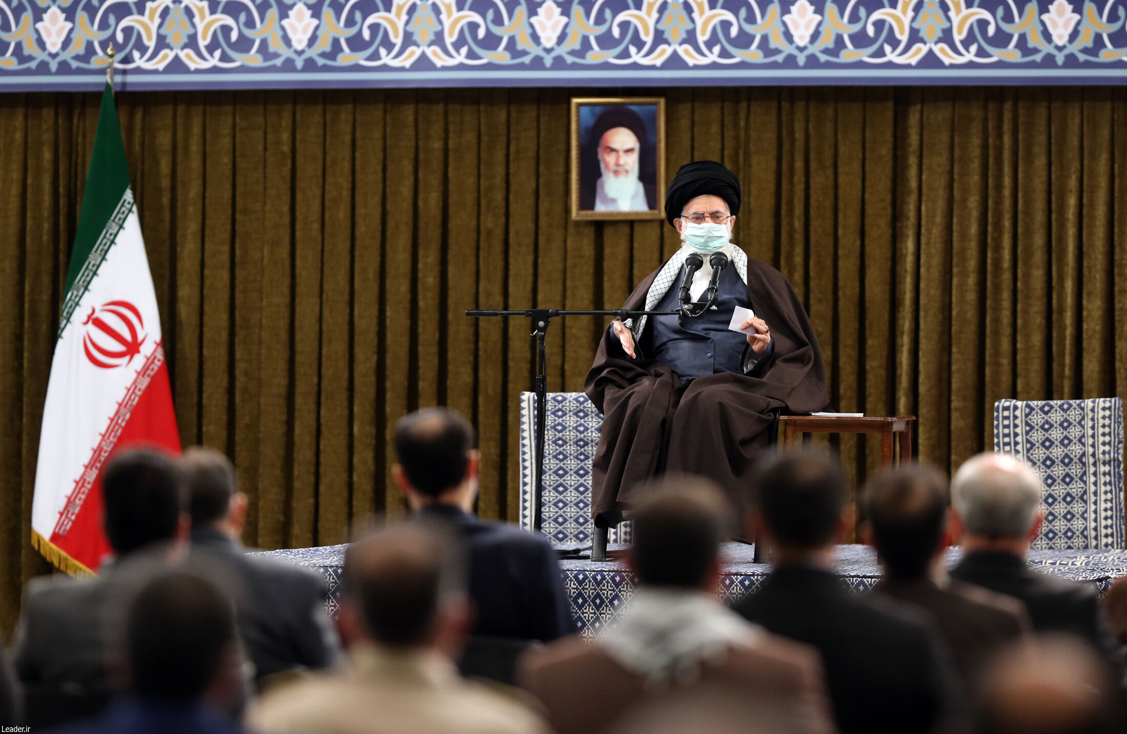 دیدار دست‌اندرکاران کنگره‌ شهدای ایلام با رهبر انقلاب