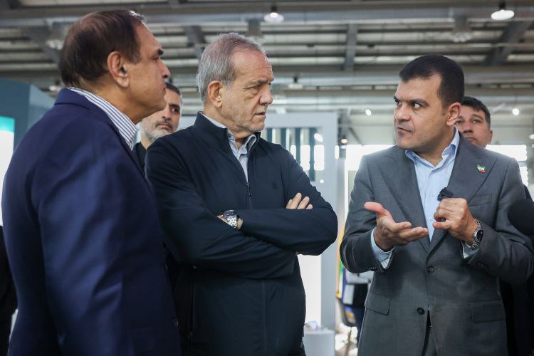 بازدید پزشکیان نانو