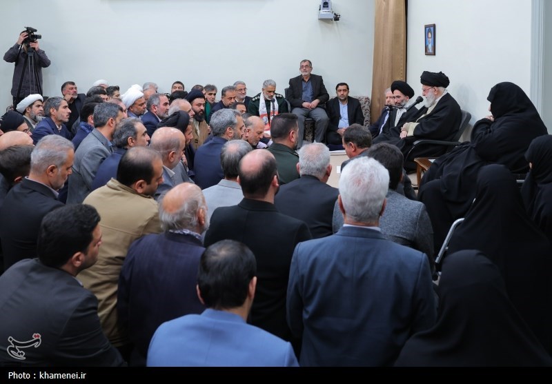 دیدار دستاندرکاران برگزاری کنگره شهدای کاشان با رهبر انقلاب