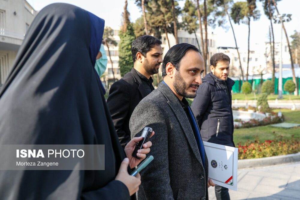 وزرا در جمع خبرنگاران درحاشیه جلسه دولت 