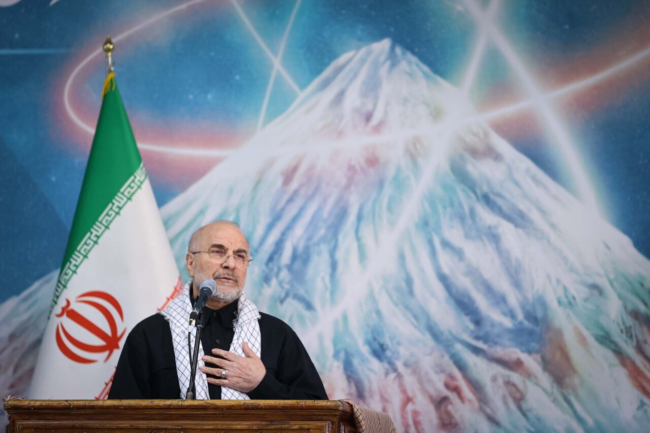 قالیباف در کنگره ۳۰۰۰ نفری مسئولان بسیج دانشجویی 