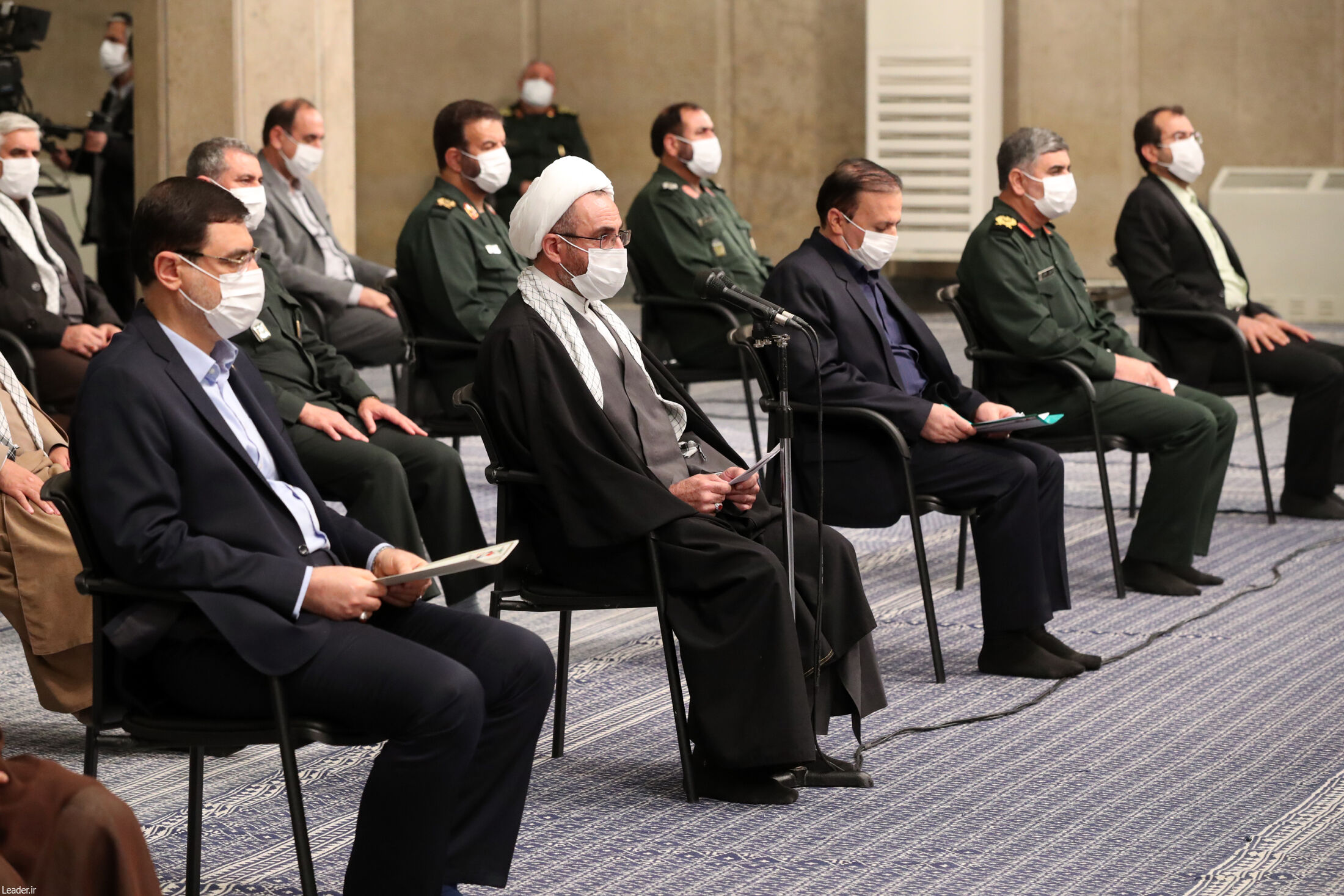 دیدار دست‌اندرکاران کنگره‌ شهدای ایلام با رهبر انقلاب