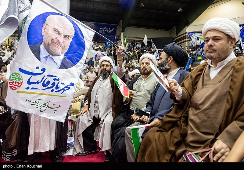 اجتماع هواداران محمدباقر قالیباف در ورزشگاه شهید شیرودی