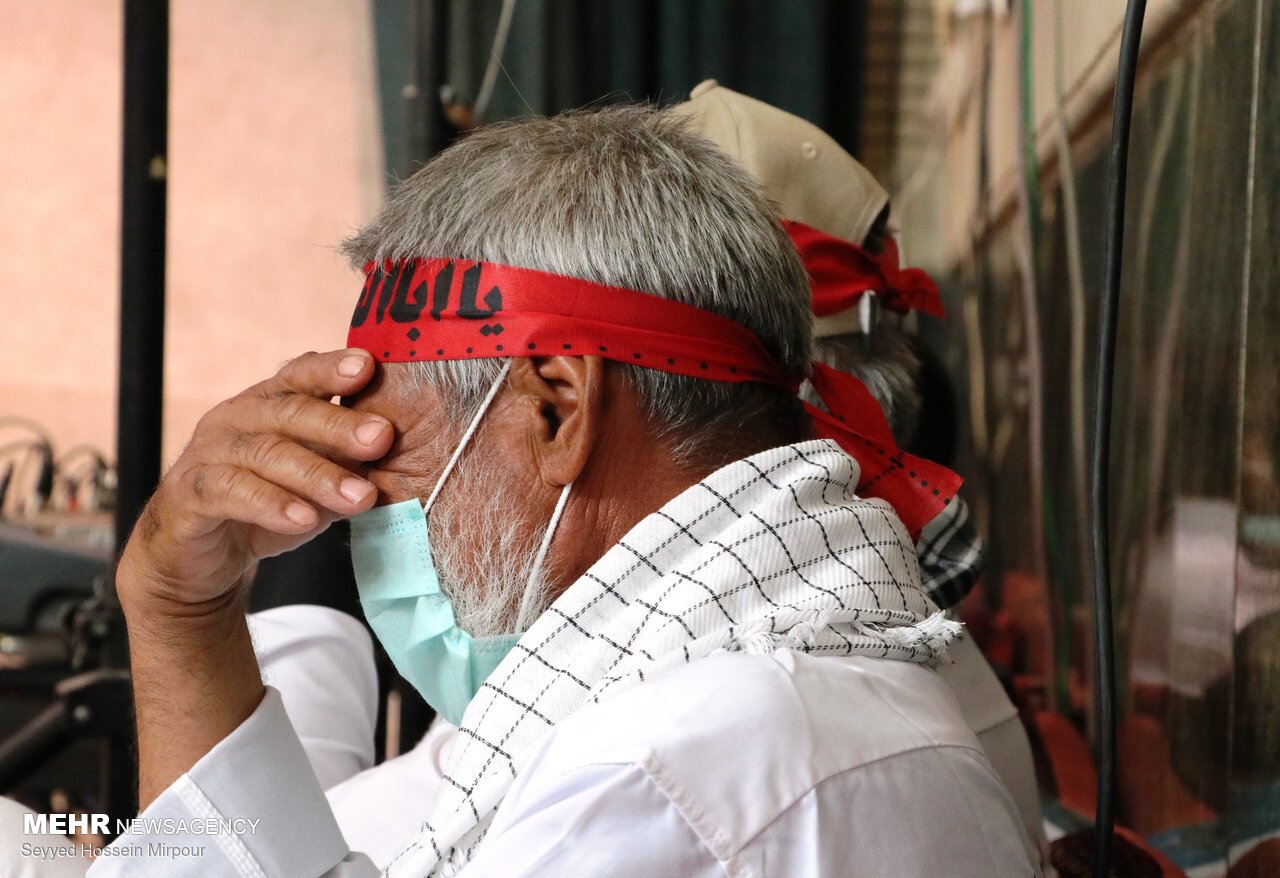 کاروان زائران پیاده