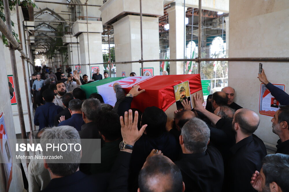 تشییع پیکر مطهر دو شهید تجاوز رژیم صهیونیستی در تبریز