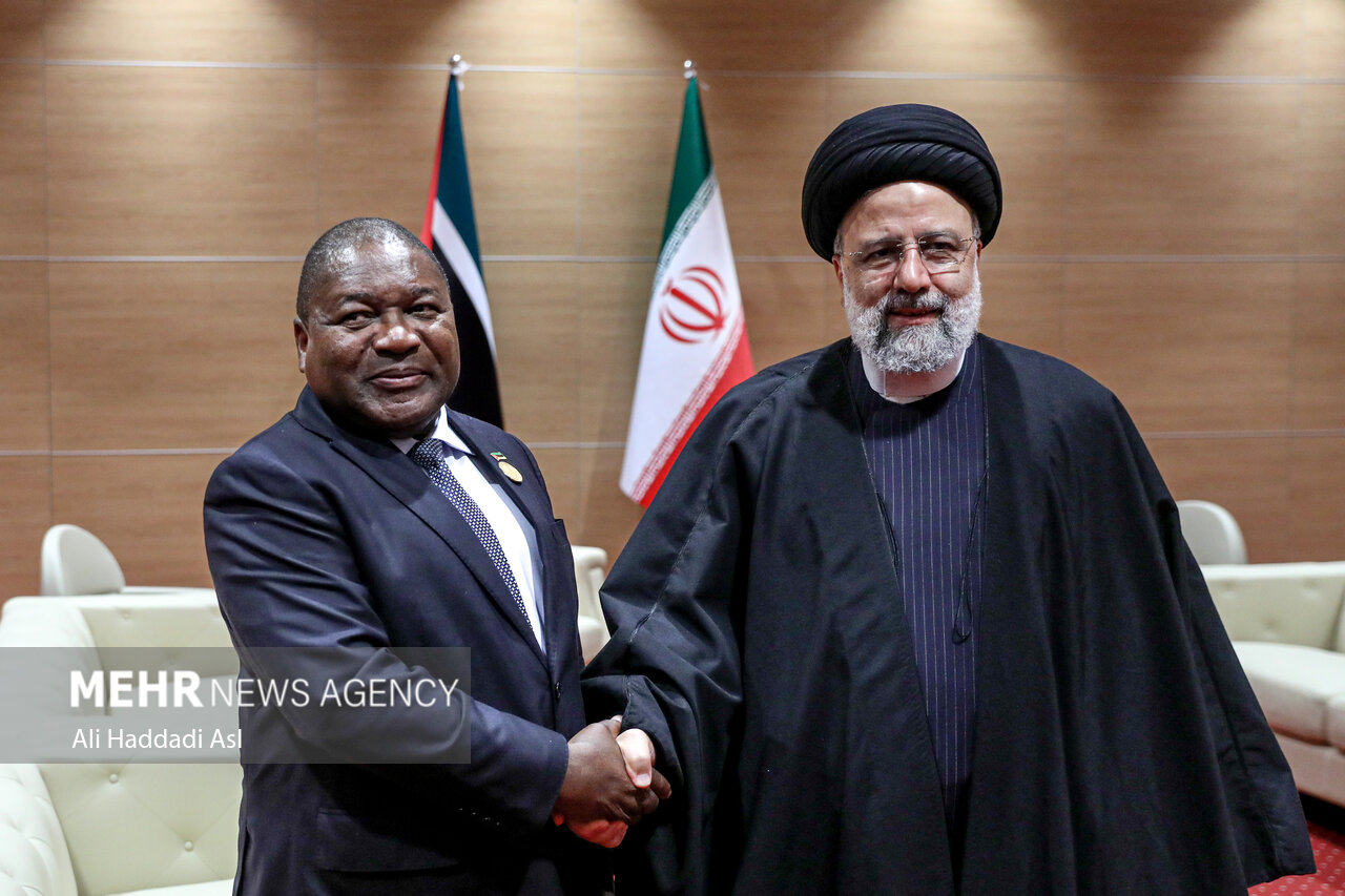 دیدارهای رئیس جمهور در اولین روز از سفر به الجزیره