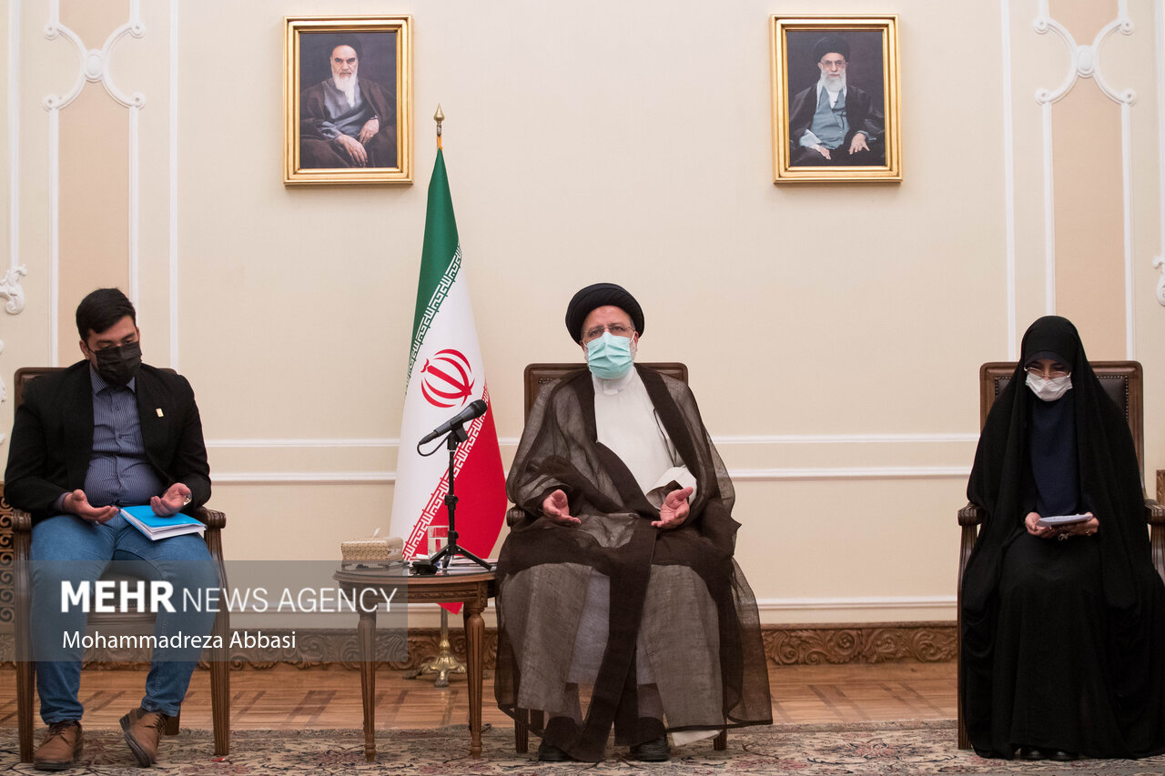 دیدار تشکل‌های دانش‌آموزی با رییس جمهور