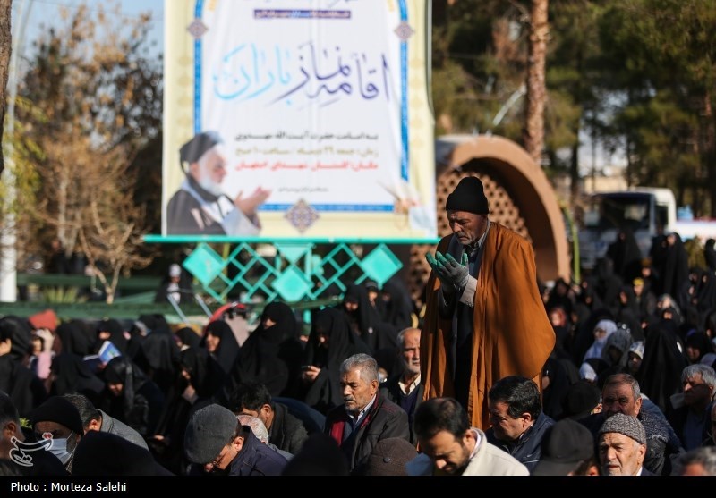  اقامه نماز باران در اصفهان