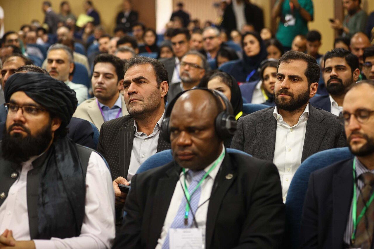 حضور قالیباف در همایش بین‌المللی صنعت نفت و گاز 