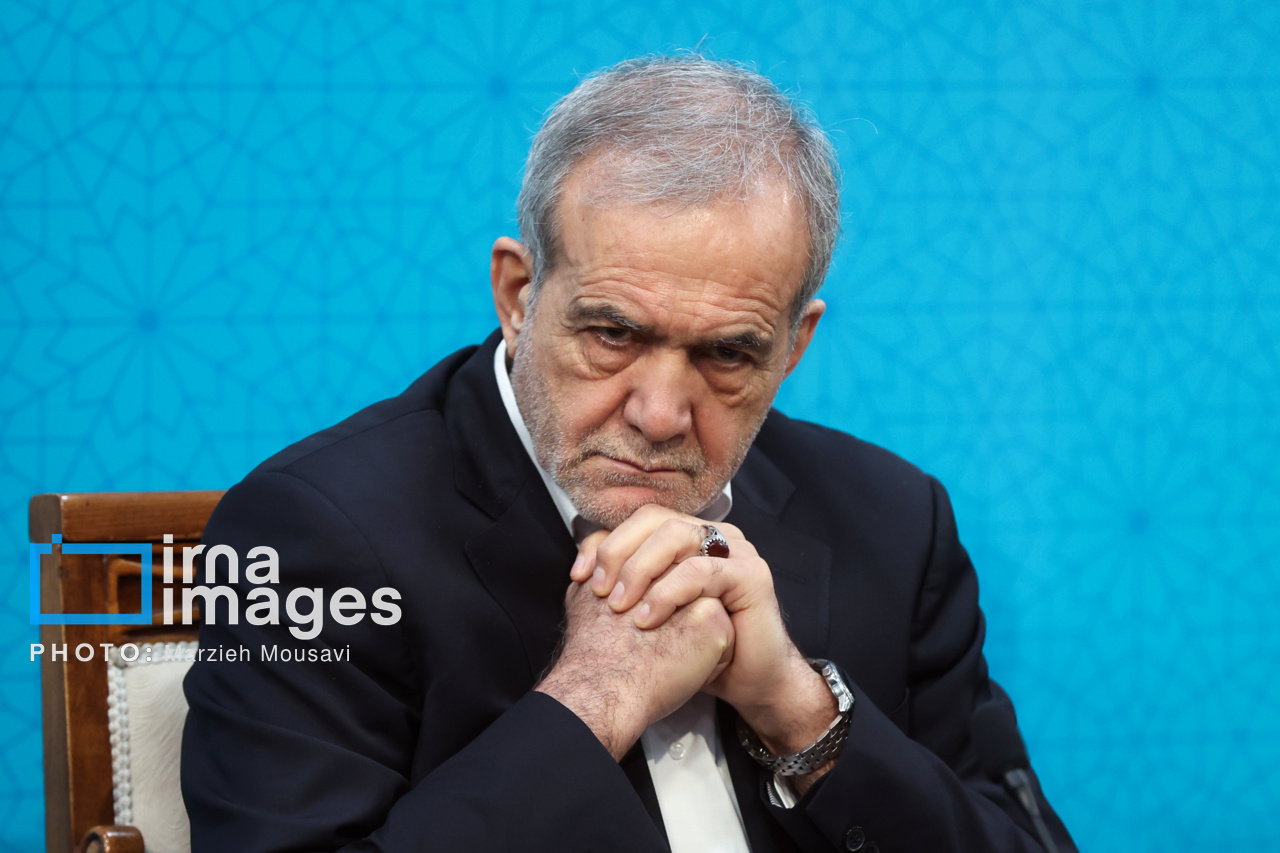 نشست اعضای فرهنگستان علوم با حضور رییس جمهور