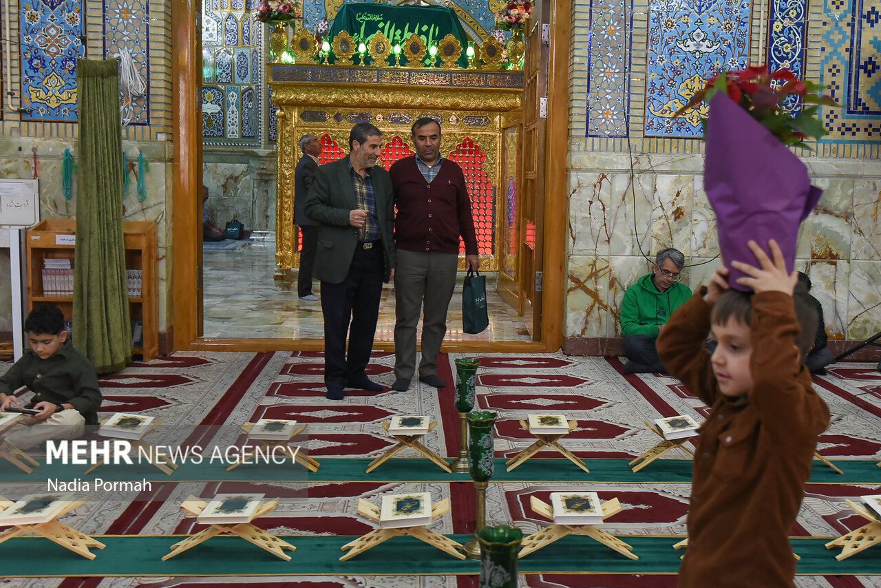 جزخوانی قرآن کریم در امامزاده طاهر کرج