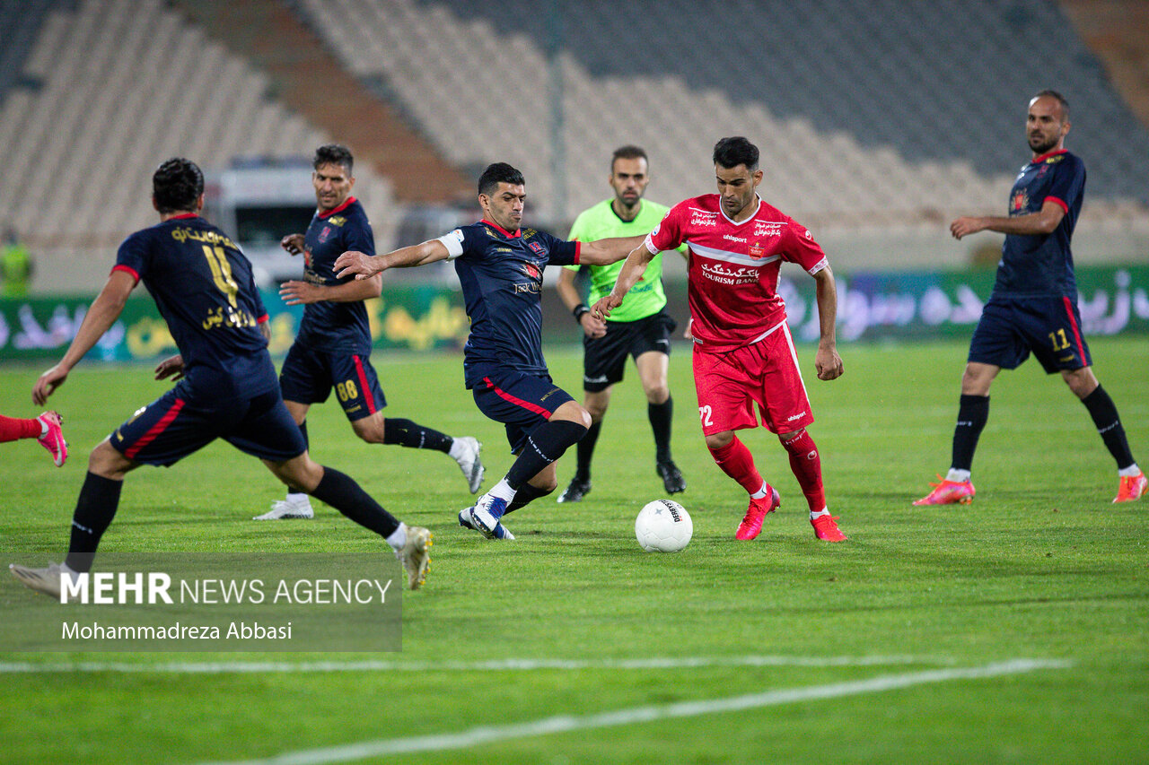 پرسپولیس تهران و نساجی مازندران