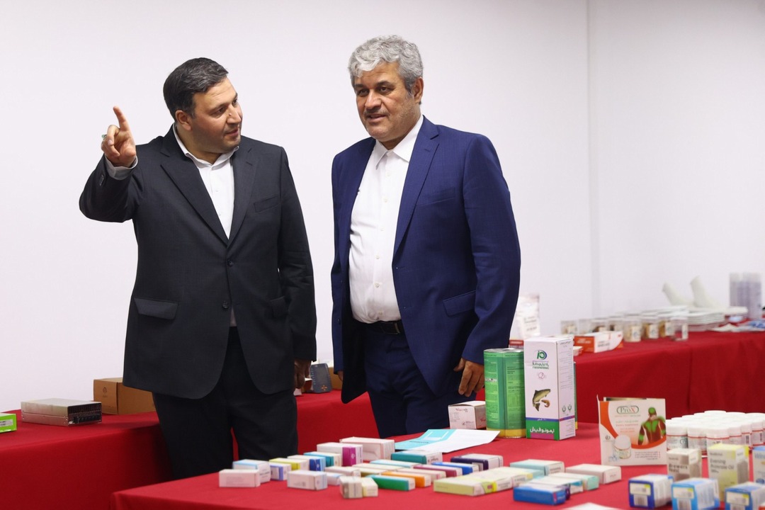 بازدید قالیباف از نمایشگاه دستاوردهای فن آوری جمهوری اسلامی در کاراکاس