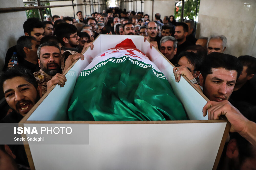 مراسم تشییع و تدفین شهدای تجاوز رژیم صهیونیستی