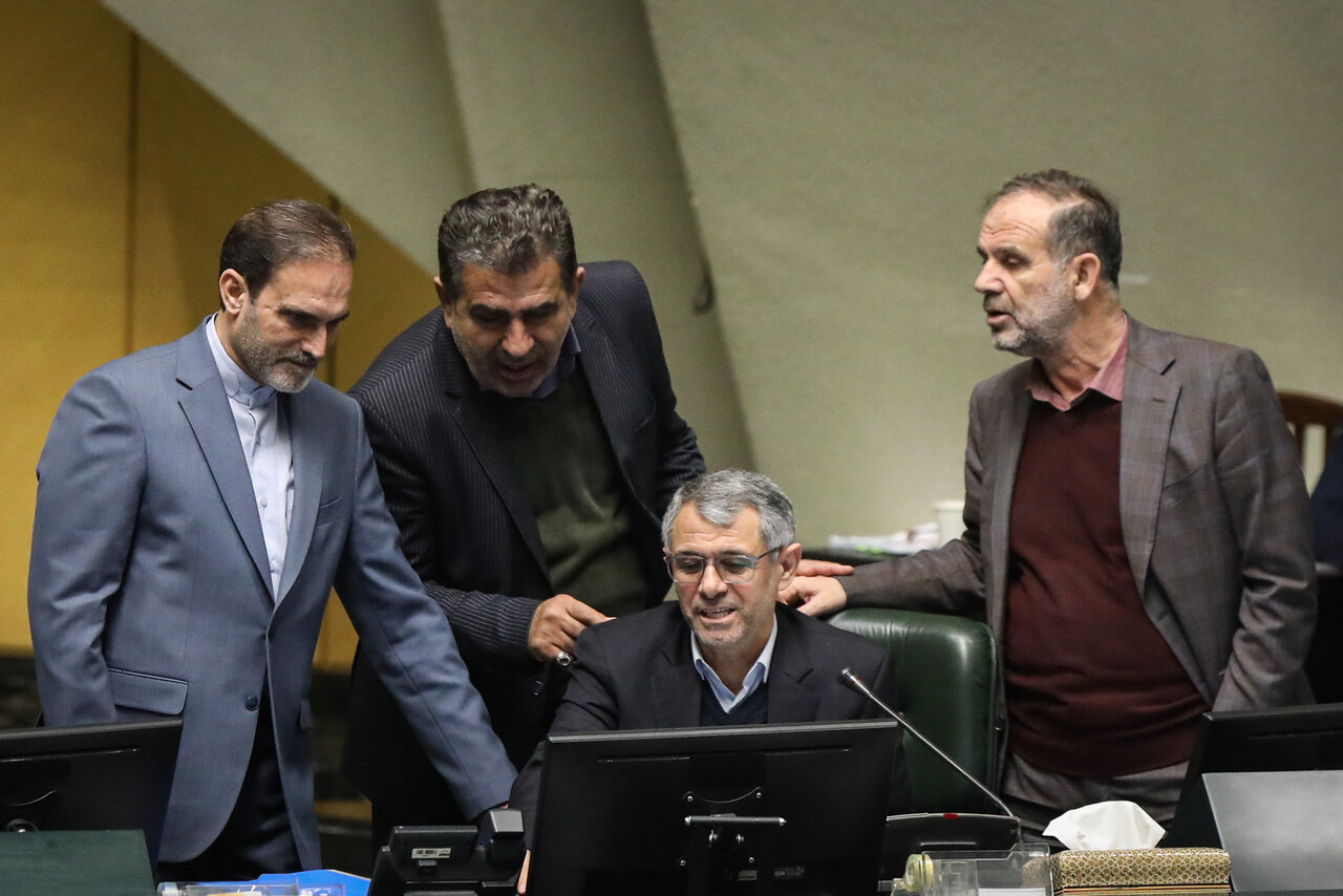 نشست علنی ۹ دی ماه مجلس