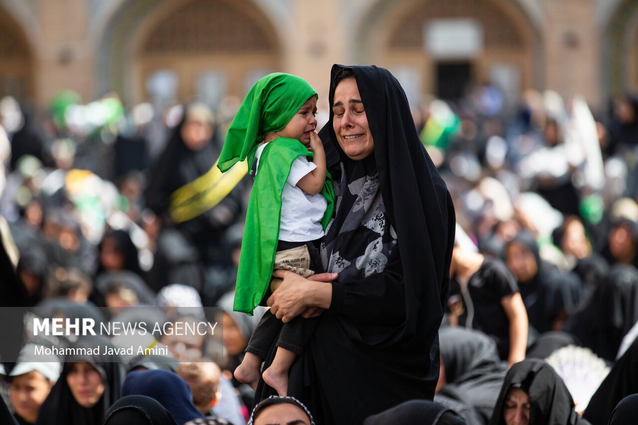 مراسم شیرخوارگان حسینی