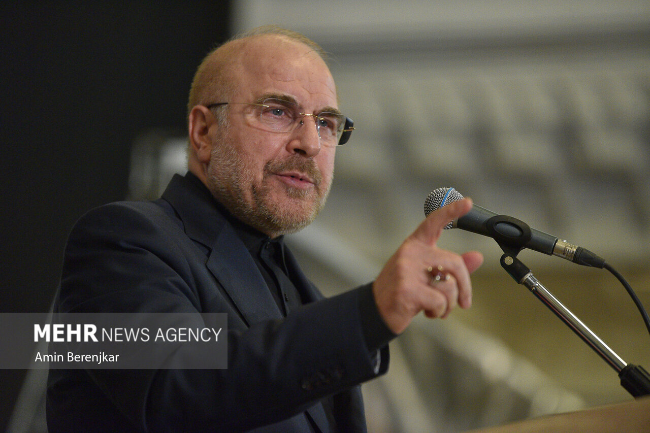 مراسم چهلمین روز شهدای شاهچراغ(ع) با حضور رئیس مجلس