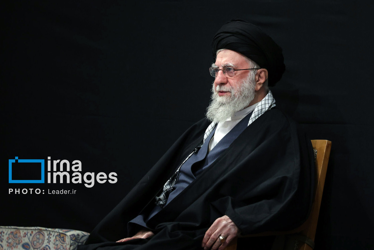 دومین شب عزاداری ایام فاطمیه با حضور رهبر انقلاب