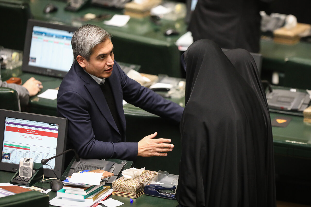 نشست علنی ۹ دی ماه مجلس