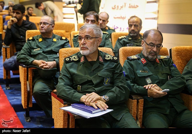 دیدار صمیمانه فرمانده نیروی زمینی سپاه با اصحاب رسانه