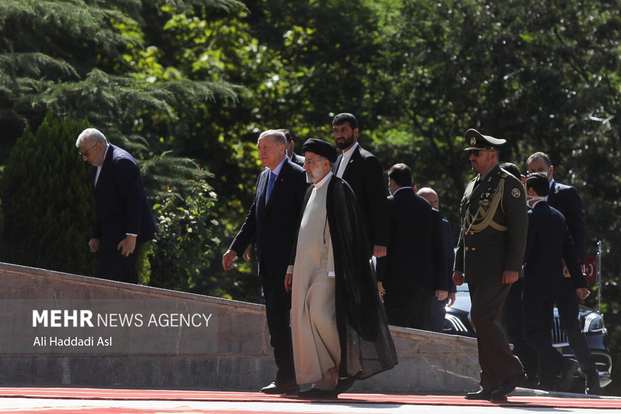مراسم استقبال رسمی رئیسی از اردوغان 