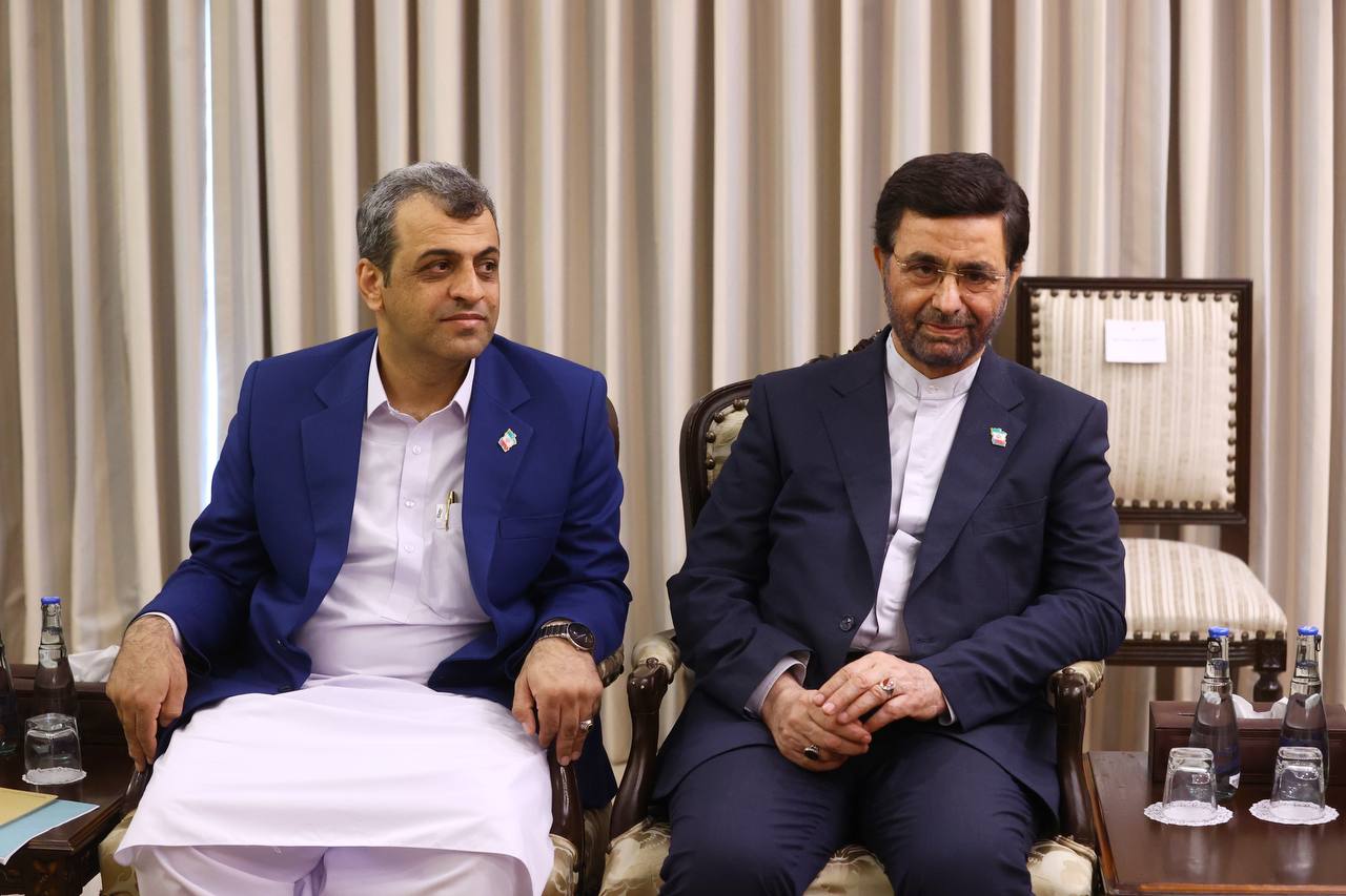 هدیه خاص قالیباف