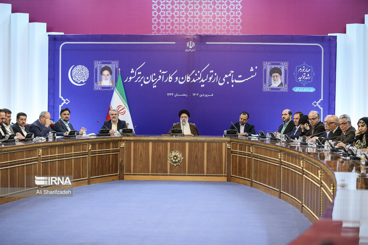 دیدار تولیدکنندگان و کارآفرینان با رئیس جمهور