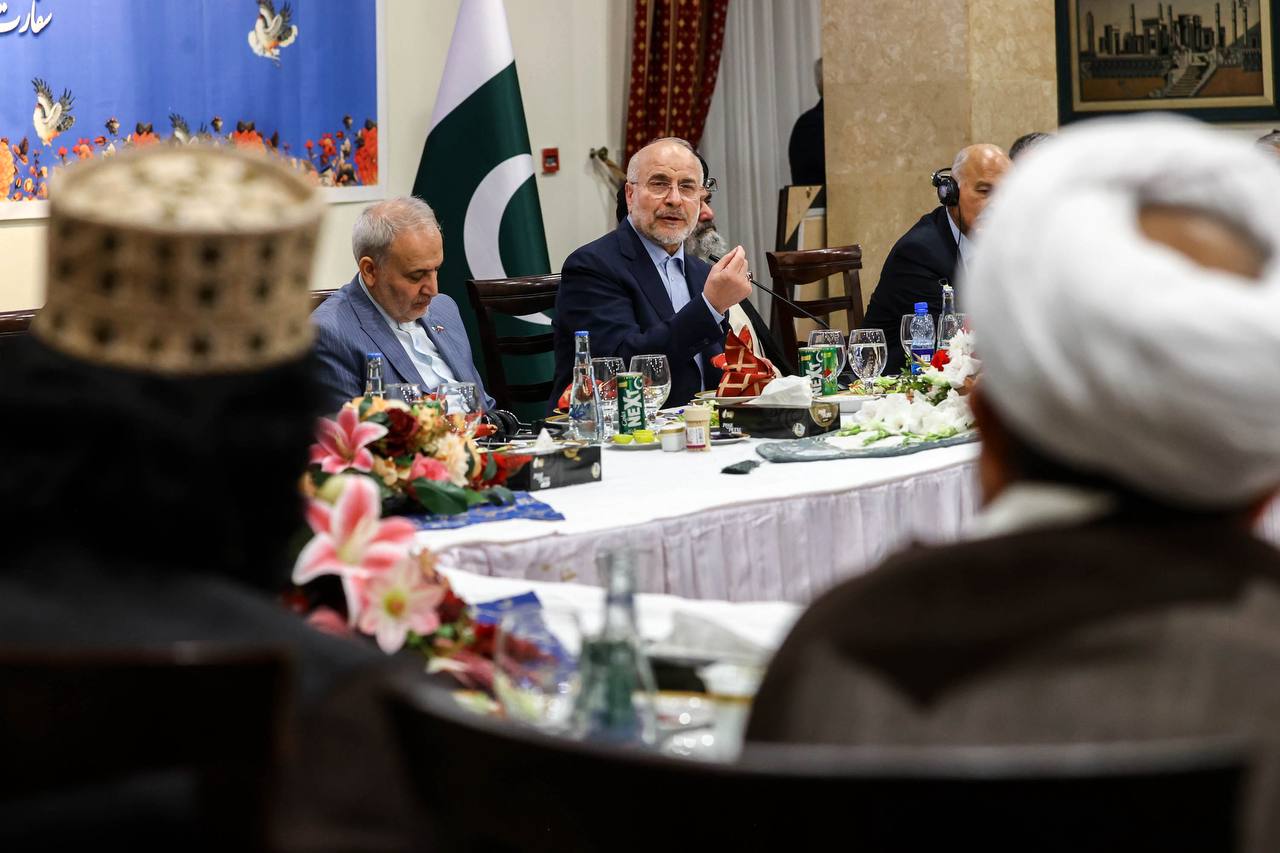 نشست صمیمی قالیباف