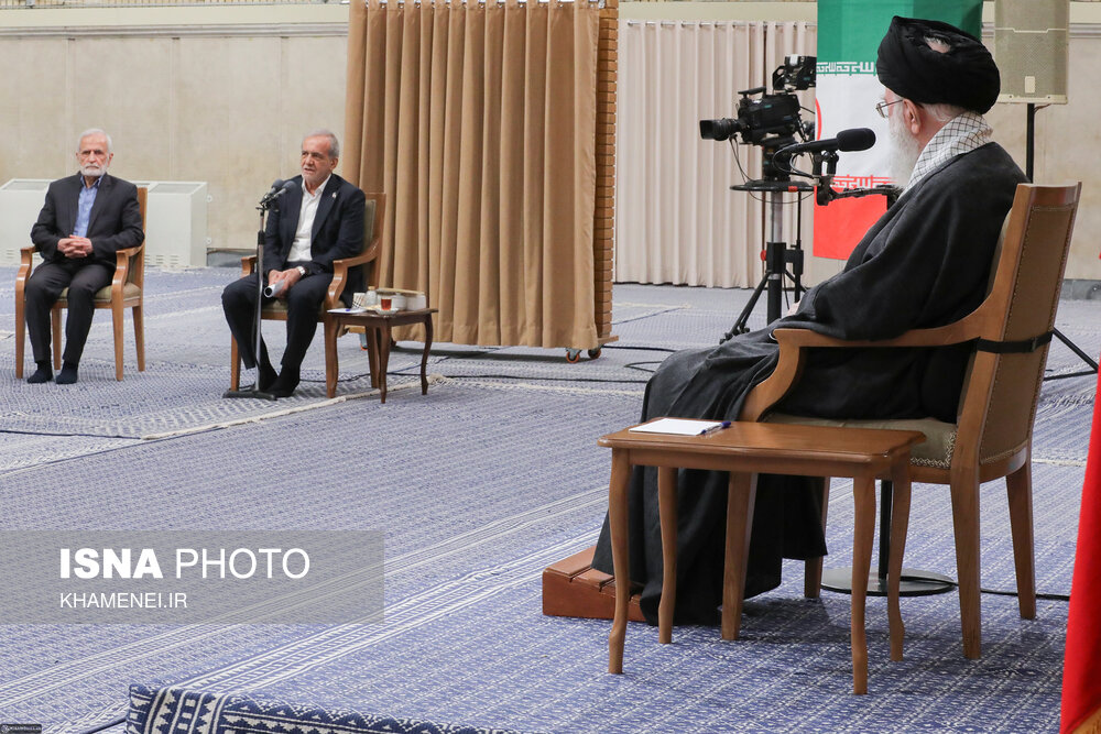 دیدار رئیس‌جمهور و اعضای هیئت دولت با رهبر انقلاب