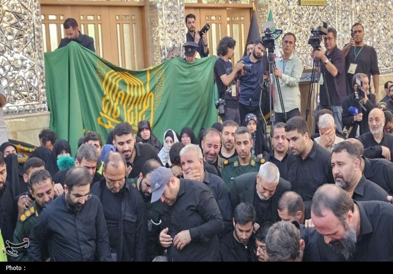 پیکر شهید‌ سلامی ‌در حرم عبدالعظیم‌