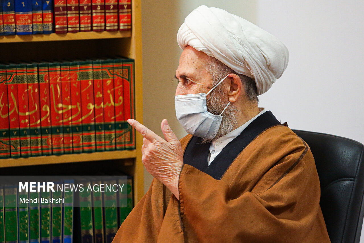 دیدار وزیر کشور با مراجع و علمای قم