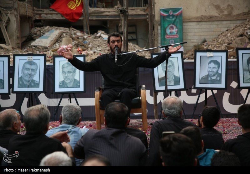 مداحی مهدی رسولی در یک محله خاص