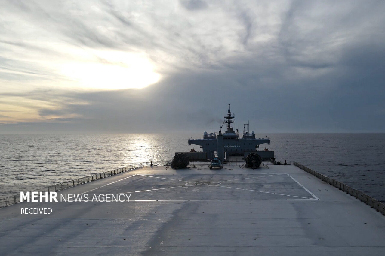 دریانوردی ناوشکن دنا و ناو بندر مکران