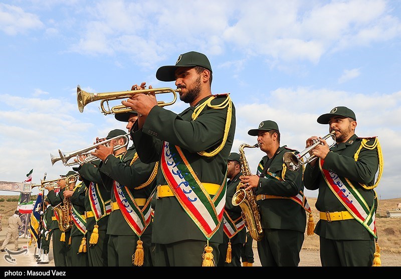 بازدید سرلشکر باقری از قرارگاه منطقه‌ای عاشورا 