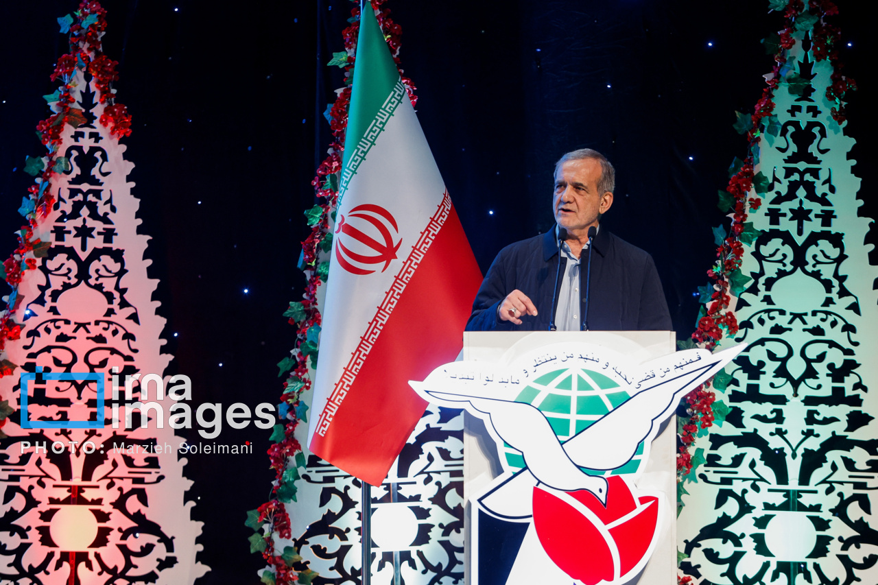 مسعود پزشکیان در مراسم بزرگداشت روز شهید 