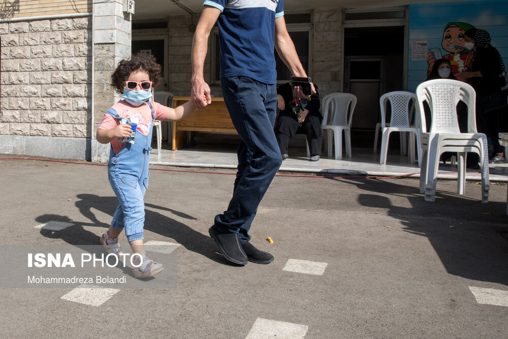 مراسم جشن غنچه‌ها و شکوفه‌ها در مدرسه منیره عاصمی