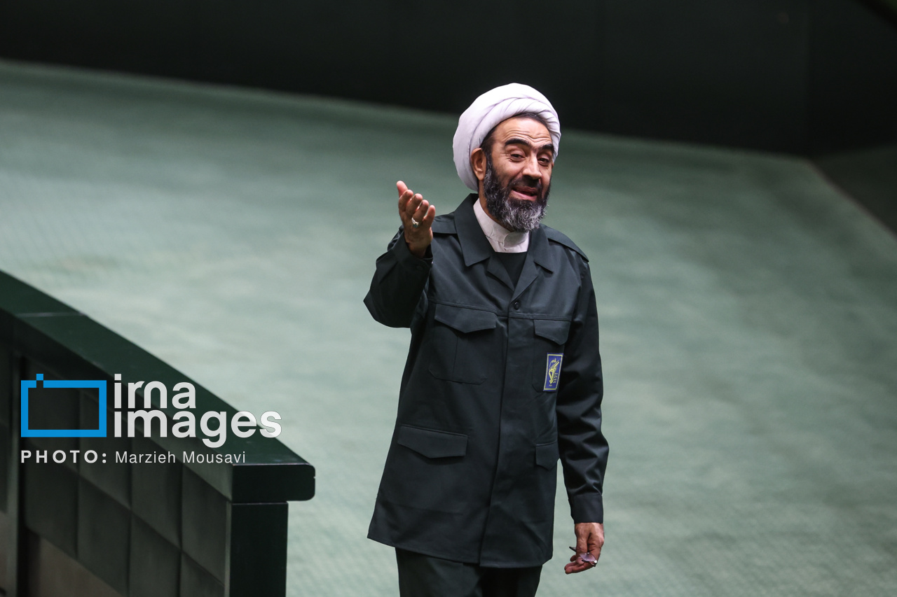 مراسم سالروز ورود امام خمینی(ره) به کشور