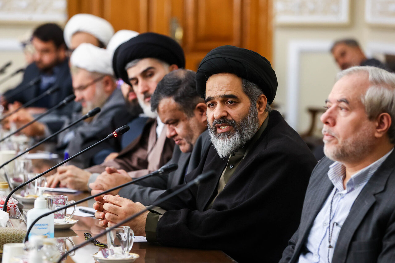 دیدار هیات علمی مرکز تحقیقات اسلامی مجلس با قالیباف