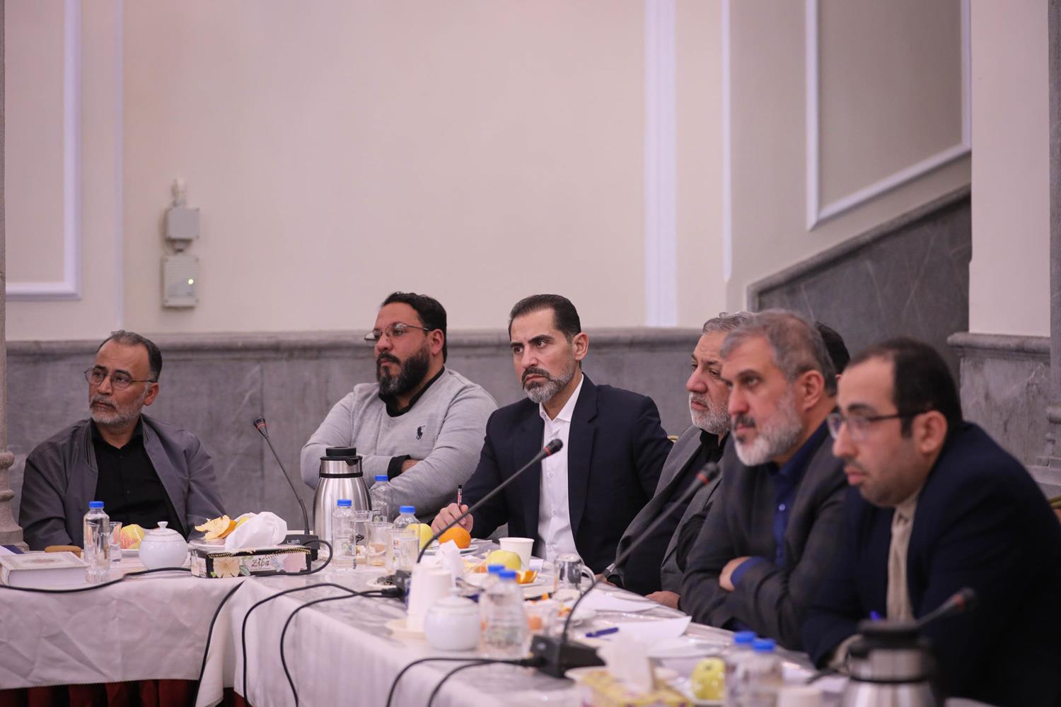 دیدار شورایاران محلات تهران با قالیباف