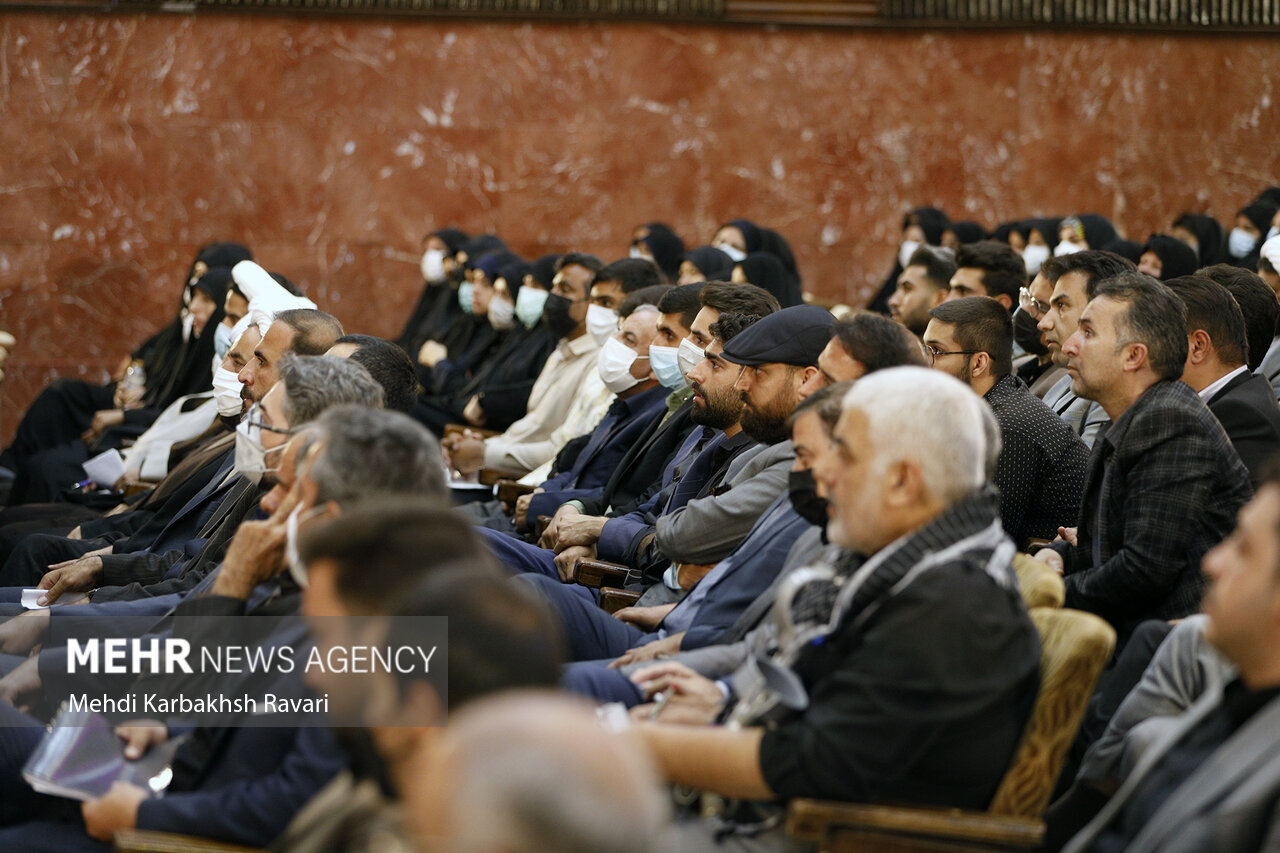 دیدار رئیس جمهور با خانواده شهدا، ایثارگران و نخبگان کرمان