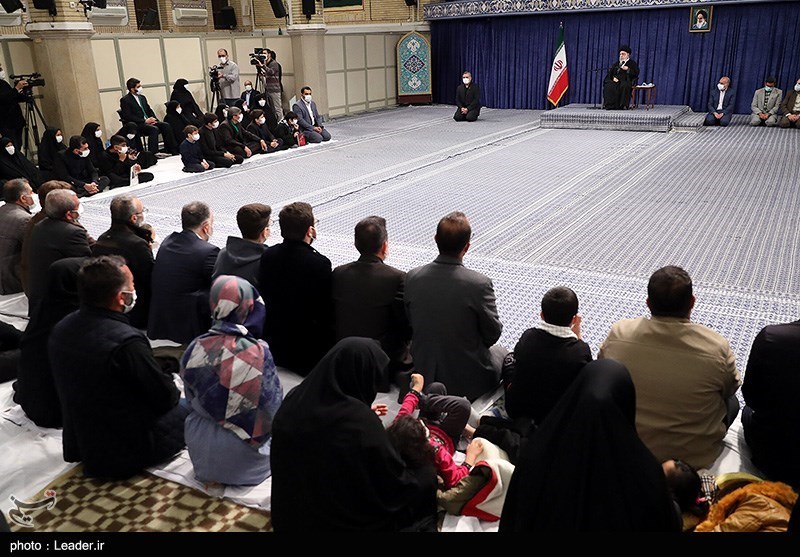 دیدار خانواده شهدای حادثه تروریستی شاهچراغ با رهبر انقلاب