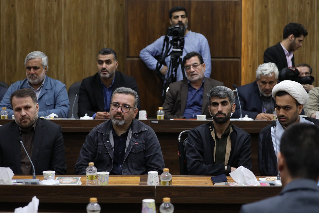 نشست صمیمانه فعالان فرهنگی و اجتماعی استان گلستان با قالیباف